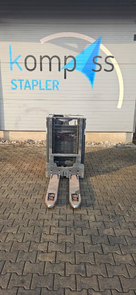 Linde D 12 SP High Lift stacker www.kompass-stapler.de