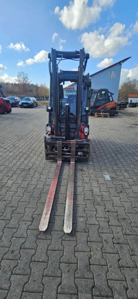 Linde E 20 PH-02 Electric 4-wheel forklift www.kompass-stapler.de