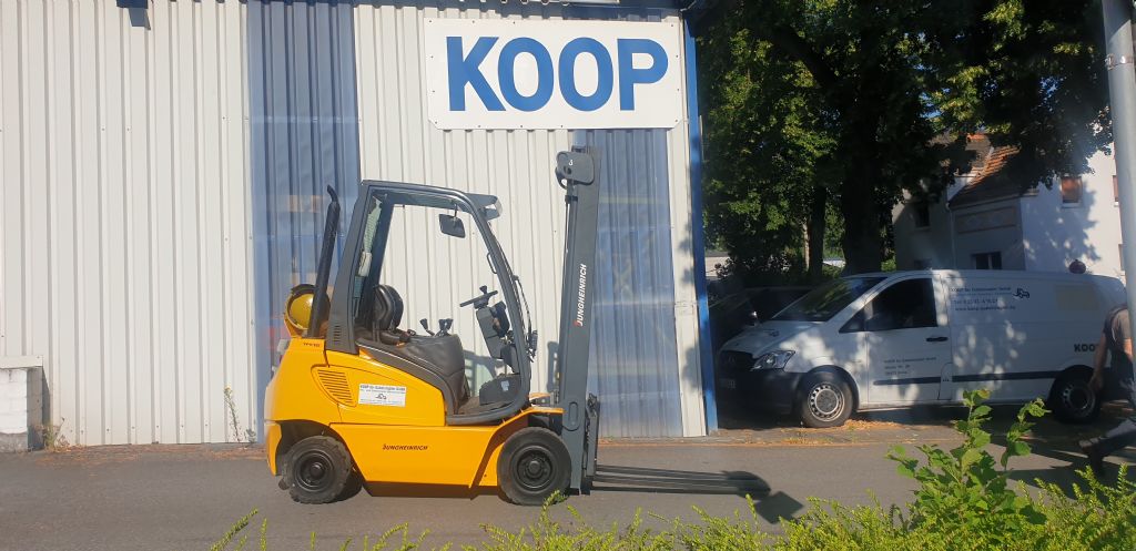 Jungheinrich-TFG 16 AK-Treibgasstapler-www.koop-gabelstapler.de
