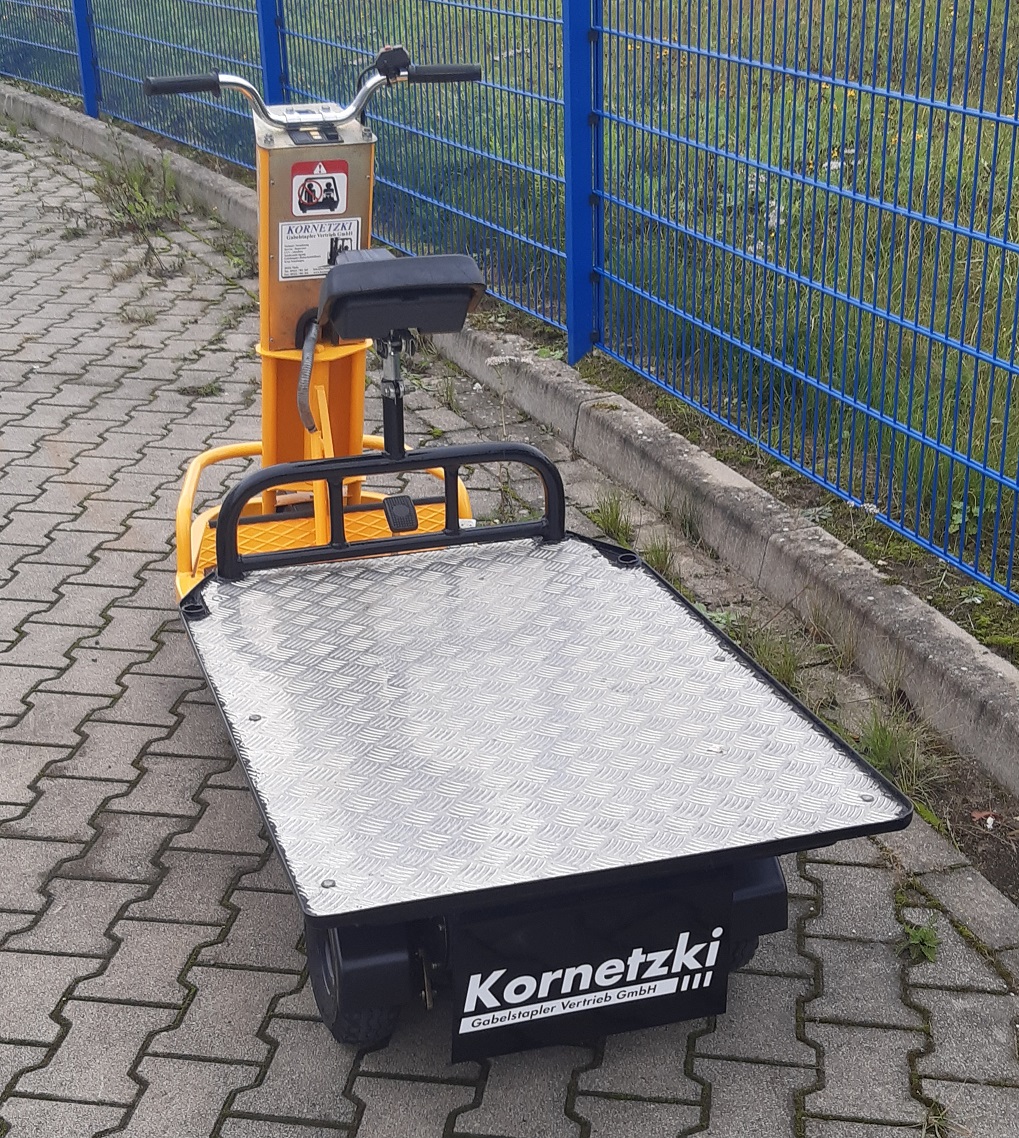 Pefra 509 Schlepper www.kornetzki-gabelstapler.de