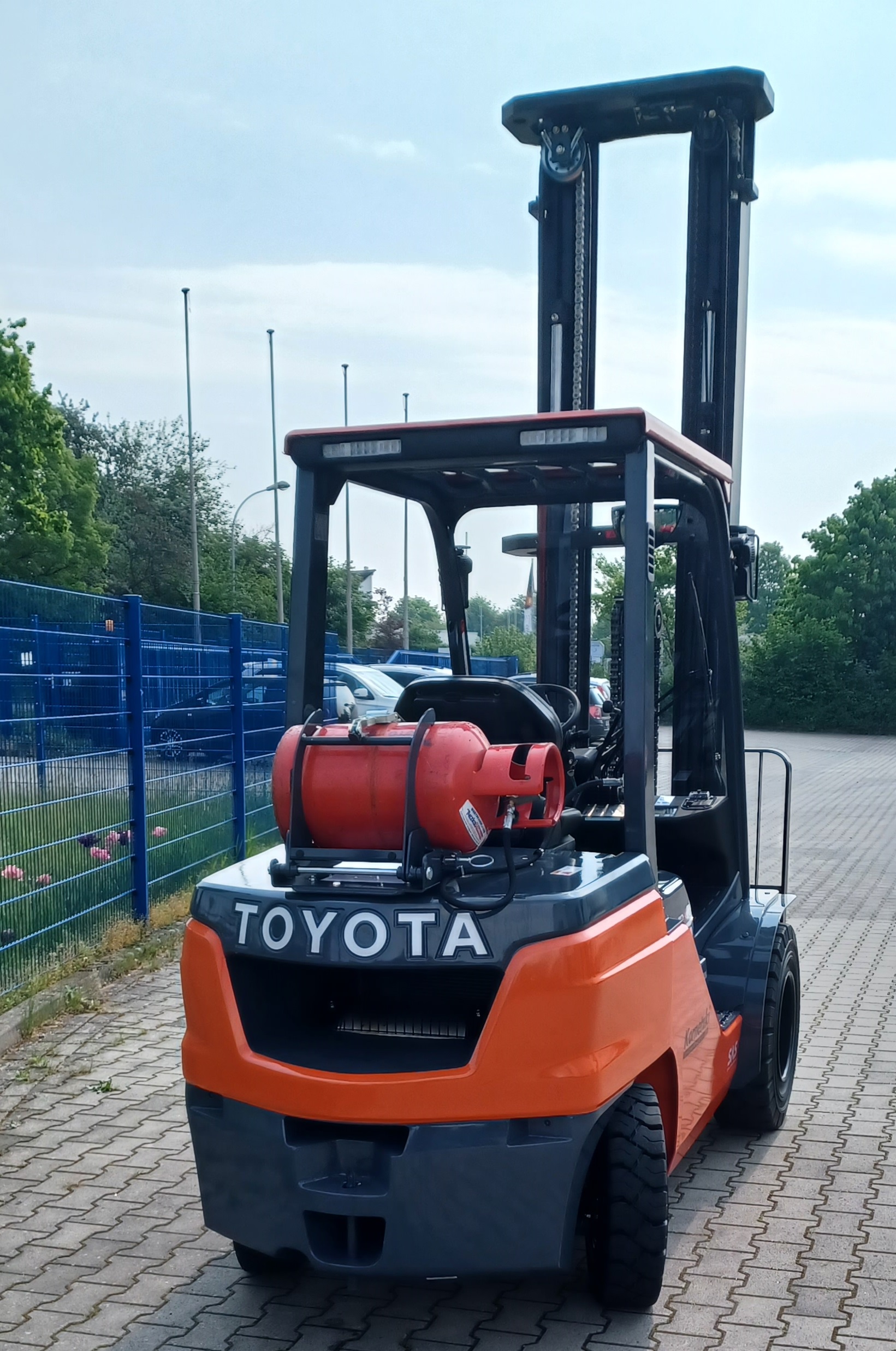 Toyota Tonero 02-8FGJF35 ( Stage V ) Treibgasstapler  www.kornetzki-gabelstapler.de