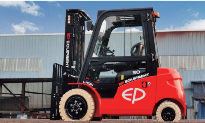 EP EFL353 Elektro 4 Rad-Stapler www.kornetzki-gabelstapler.de