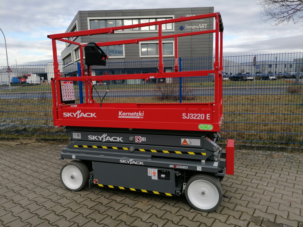 Skyjack SJ3220E Scherenarbeitsb�hne www.kornetzki-gabelstapler.de