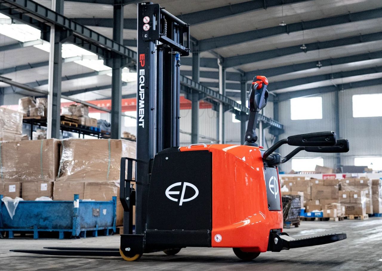 EP RSC152LI  www.kornetzki-gabelstapler.de