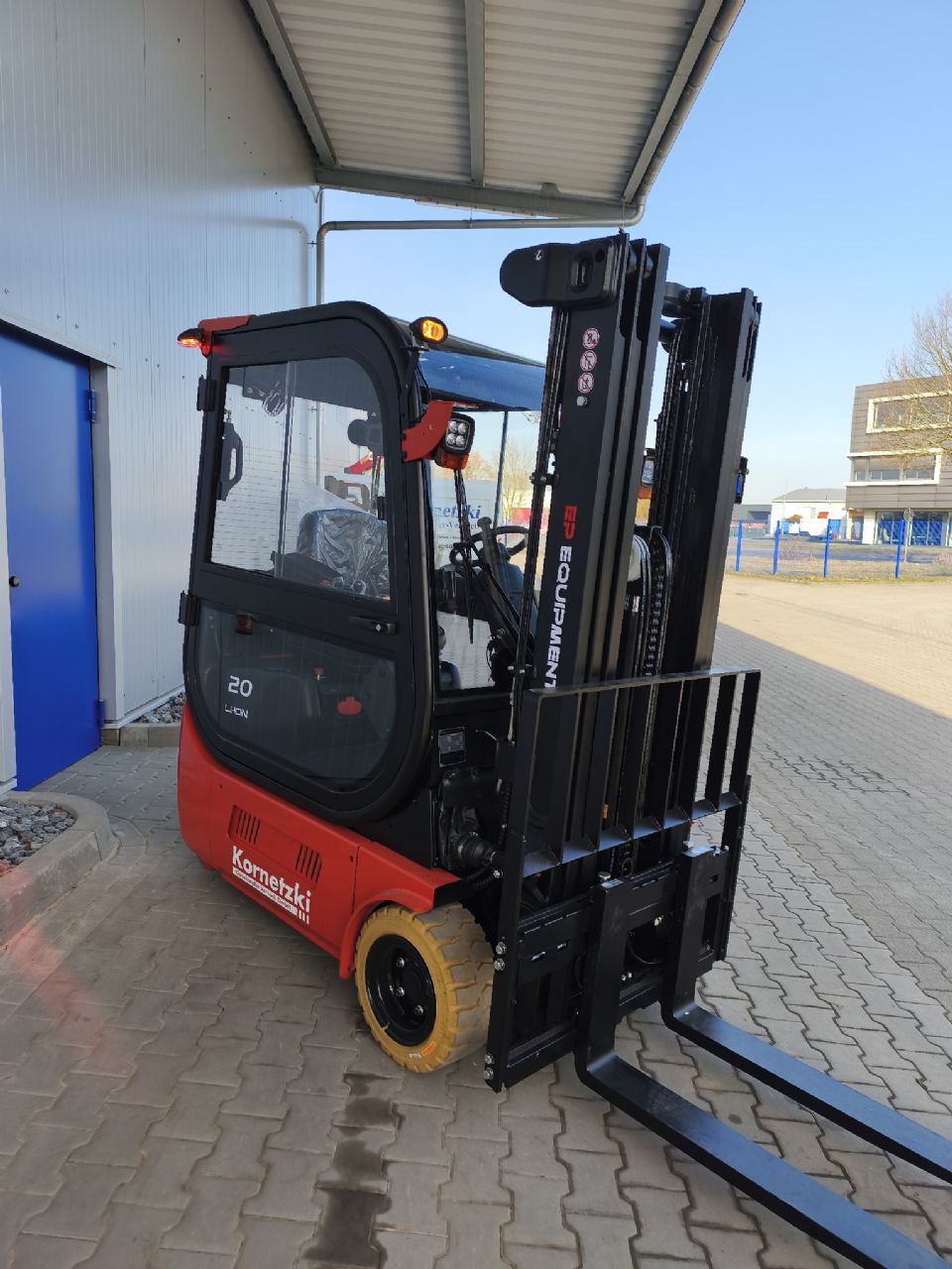 EP TDL201 Elektro 3 Rad-Stapler www.kornetzki-gabelstapler.de