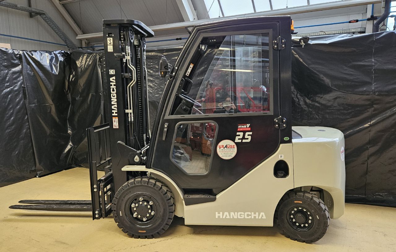 Hangcha-CPCD 25-XH7F-Dieselstapler-www.krause-salem.de