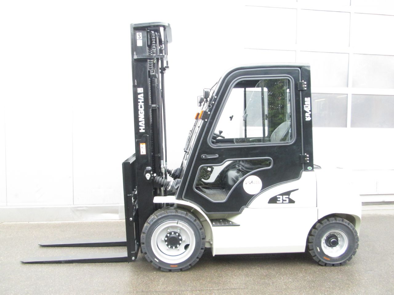 Hangcha-CPD 35-XEY2-SI-Elektro 4 Rad-Stapler-www.krause-salem.de Hangcha-CPD 35-XEY2-SI-Elektro 4 Rad-Stapler-www.krause-salem.de