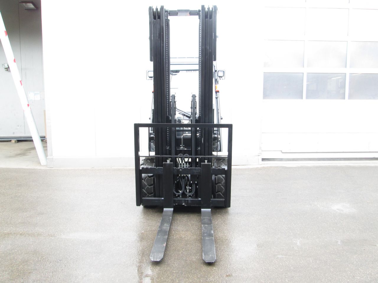 Hangcha-CPD 35-XEY2-SI-Elektro 4 Rad-Stapler-www.krause-salem.de Hangcha-CPD 35-XEY2-SI-Elektro 4 Rad-Stapler-www.krause-salem.de