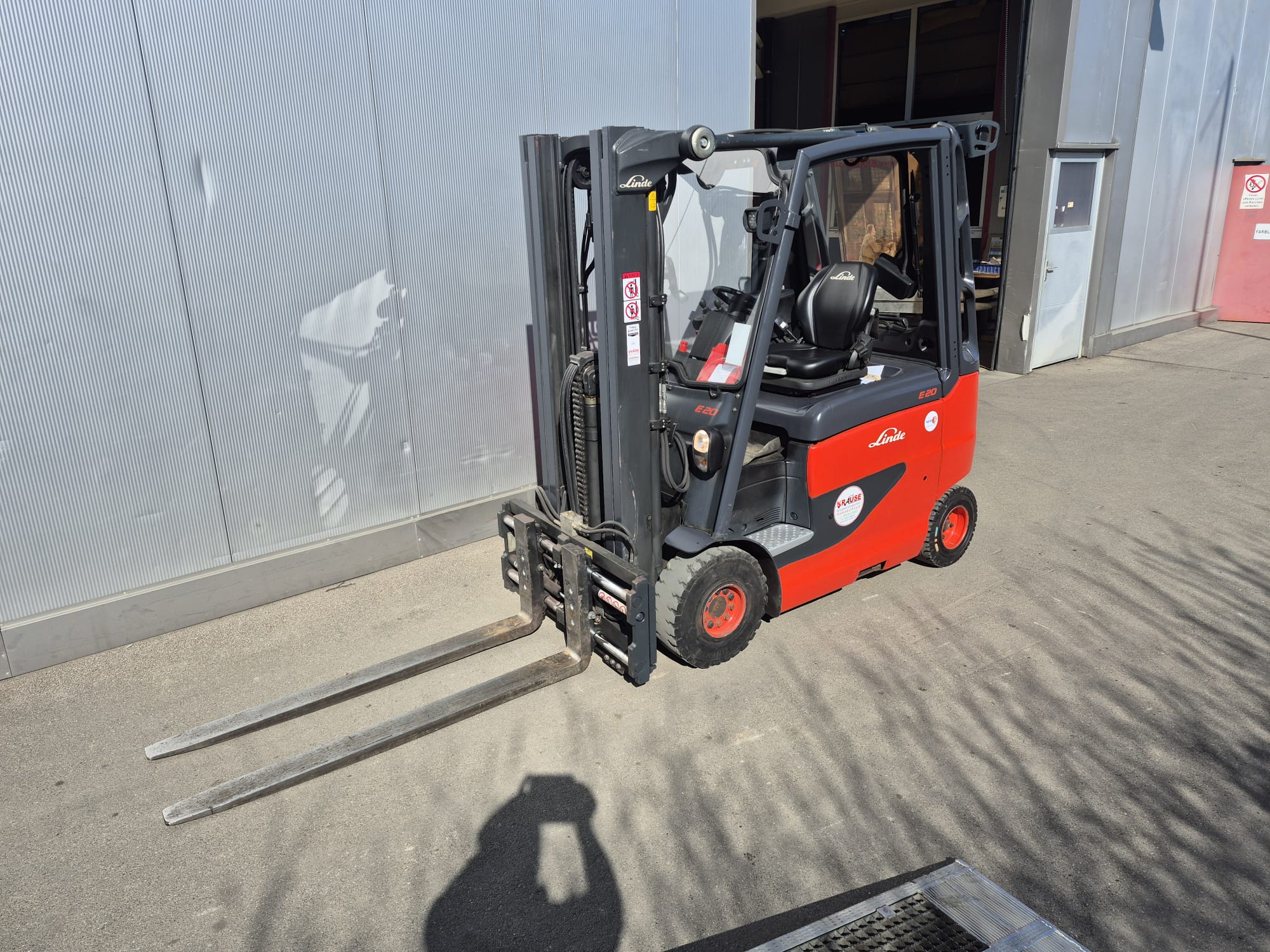 Linde-E20H-01/600-Elektro 4 Rad-Stapler-www.krause-salem.de