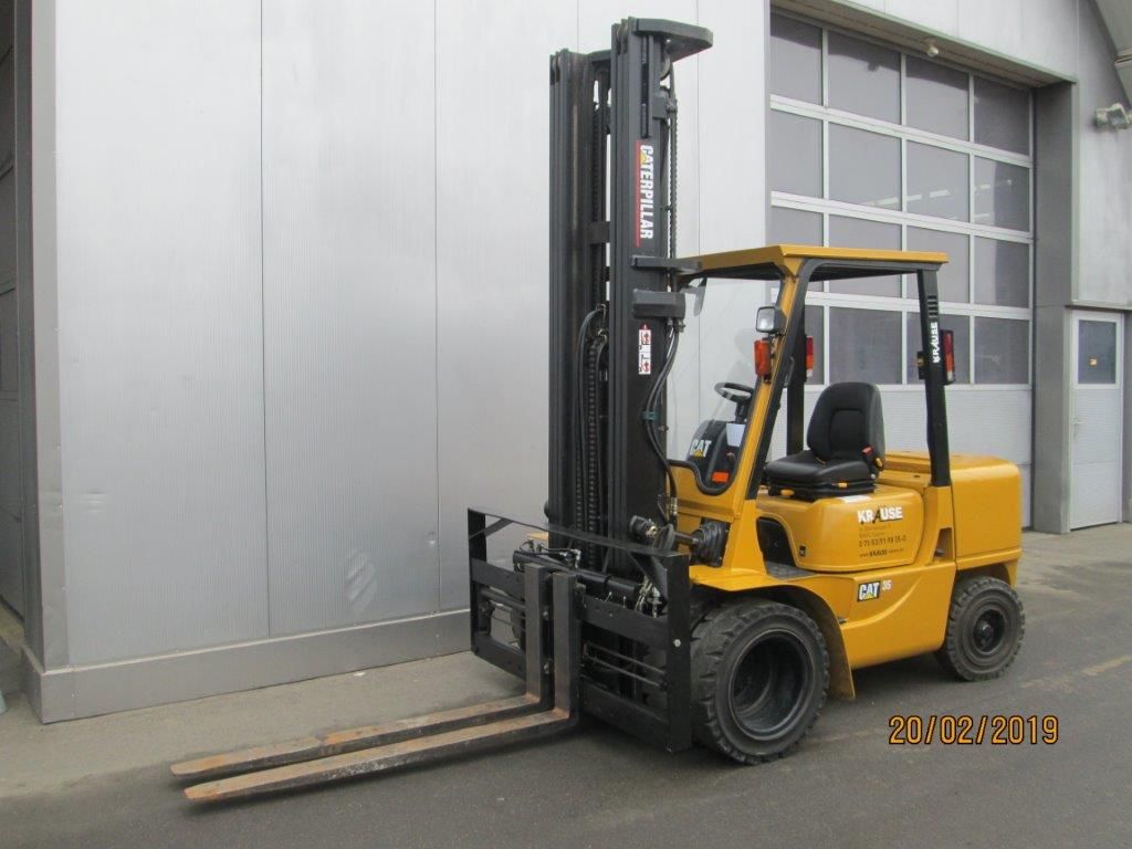 Caterpillar-CAT DP 35K-Dieselstapler-www.krause-salem.de Caterpillar-CAT DP 35K-Dieselstapler-www.krause-salem.de