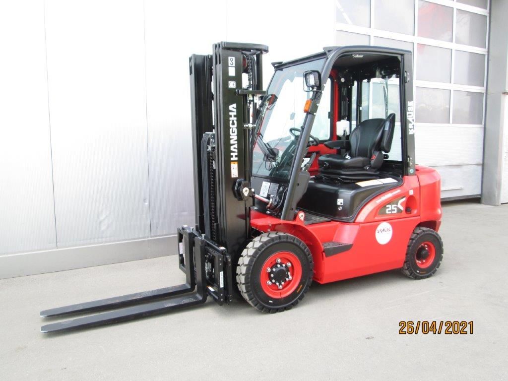 Hangcha-CPCD 25 XRW92F-Dieselstapler-www.krause-salem.de Hangcha-CPCD 25 XRW92F-Dieselstapler-www.krause-salem.de