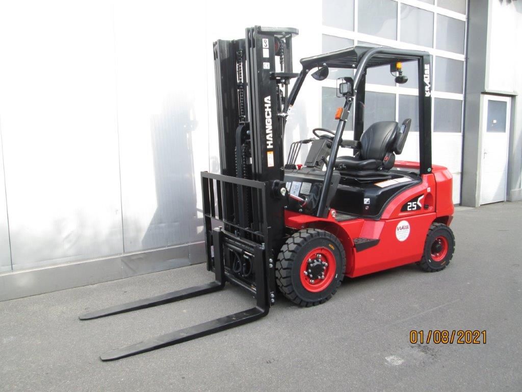 Hangcha-CPCD 25-XRW92F-Dieselstapler-www.krause-salem.de Hangcha-CPCD 25-XRW92F-Dieselstapler-www.krause-salem.de