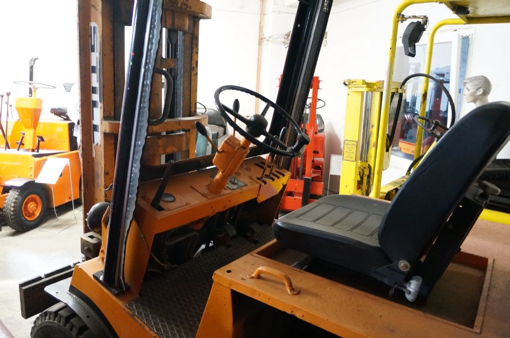 Still-EFG3,5-Electric 3-wheel forklift-www.kriegel-gmbh.de Still-EFG3,5-Electric 3-wheel forklift-www.kriegel-gmbh.de