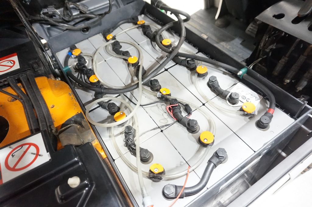 Still-RX50-15 Triplex 3. Ventil-Elektro 3 Rad-Stapler-www.kriegel-gmbh.de Still-RX50-15 Triplex 3. Ventil-Elektro 3 Rad-Stapler-www.kriegel-gmbh.de