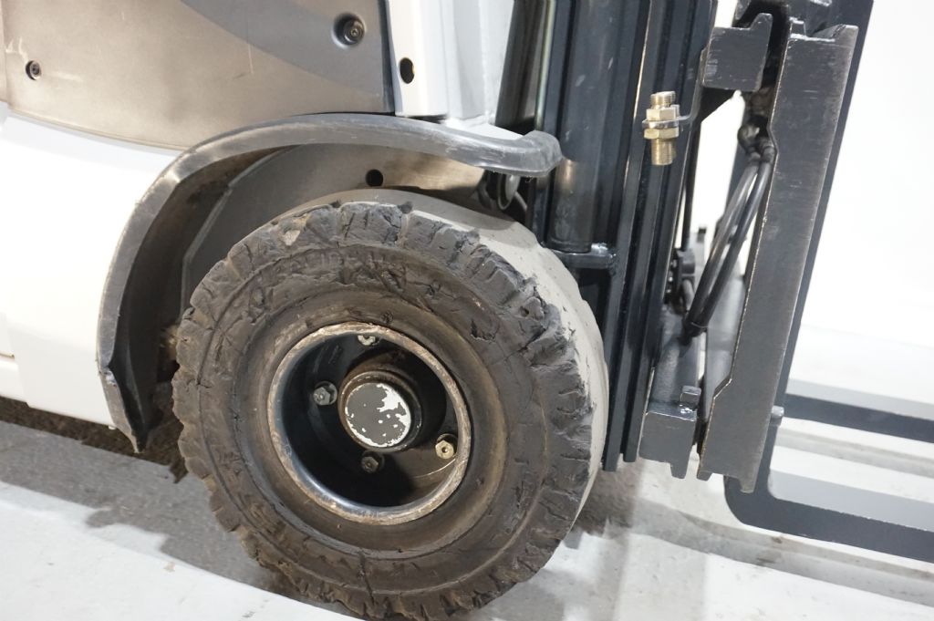 Still-RX50-15 Triplex 3.Ventil-Elektro 3 Rad-Stapler-www.kriegel-gmbh.de Still-RX50-15 Triplex 3.Ventil-Elektro 3 Rad-Stapler-www.kriegel-gmbh.de