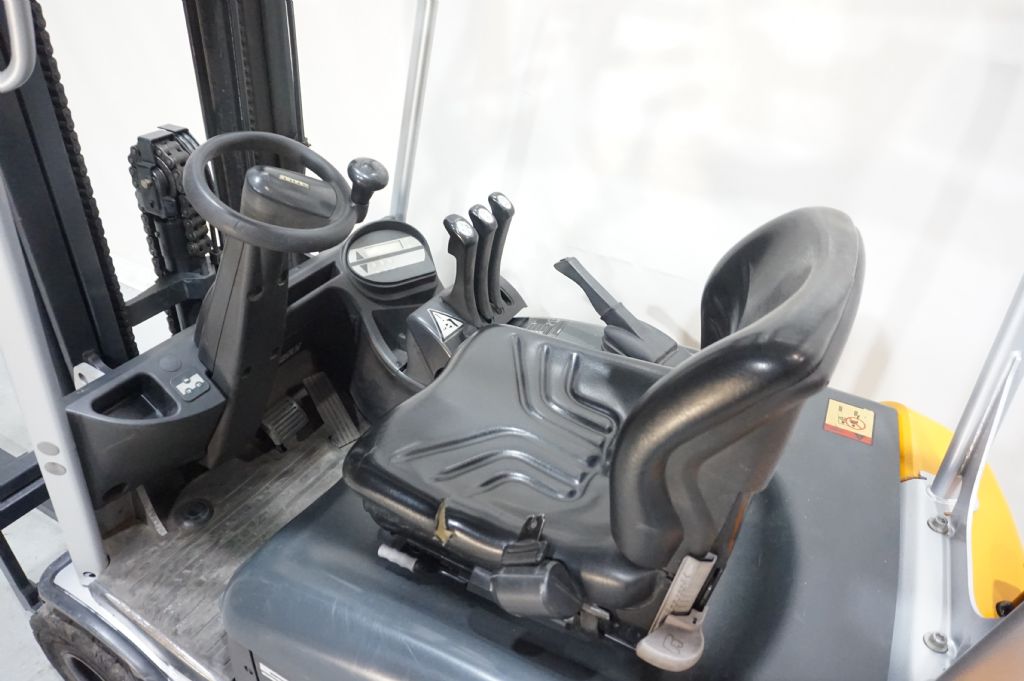 Still-RX50-15 Triplex 3.Ventil-Elektro 3 Rad-Stapler-www.kriegel-gmbh.de Still-RX50-15 Triplex 3.Ventil-Elektro 3 Rad-Stapler-www.kriegel-gmbh.de