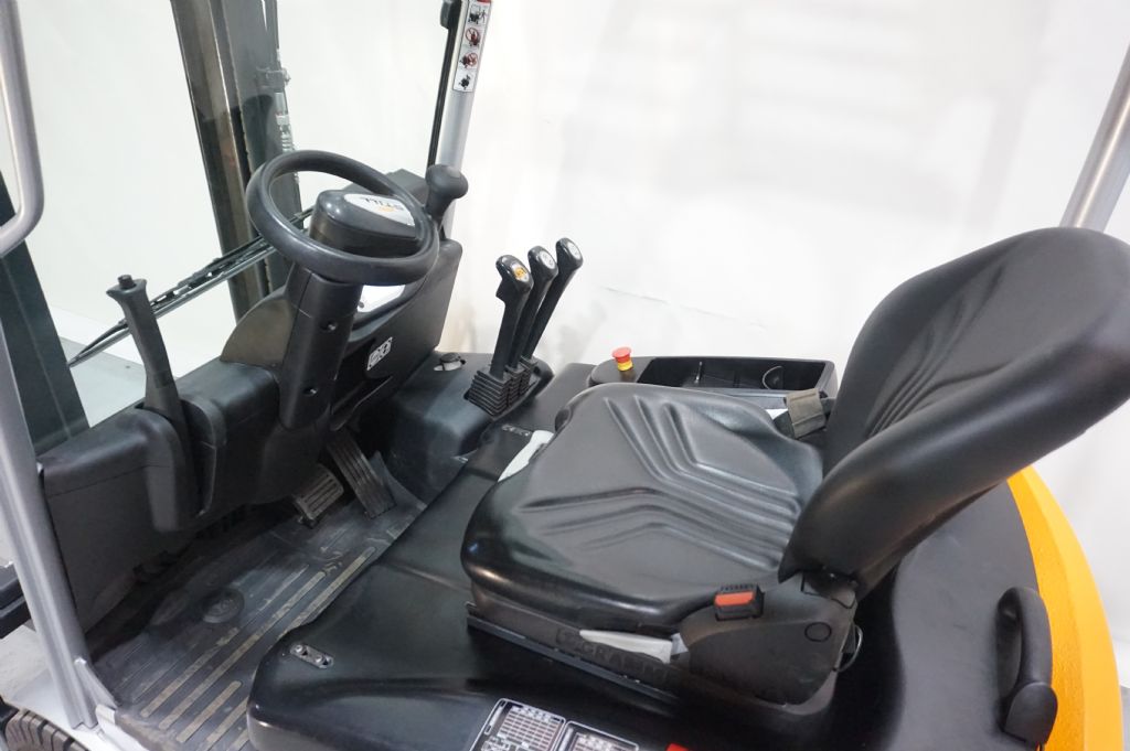 Still-RX50-13 Tele Seitenschieber -Elektro 3 Rad-Stapler-www.kriegel-gmbh.de Still-RX50-13 Tele Seitenschieber -Elektro 3 Rad-Stapler-www.kriegel-gmbh.de