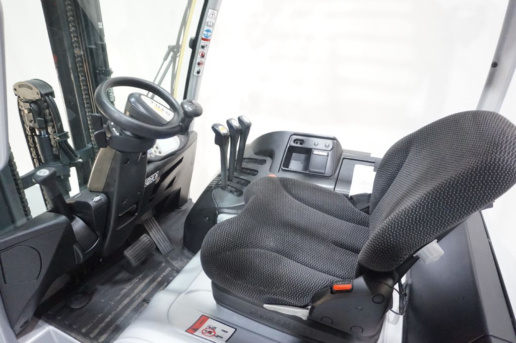 Still-RX20-16P Triplex Seitenschieber-Elektro 4 Rad-Stapler-www.kriegel-gmbh.de Still-RX20-16P Triplex Seitenschieber-Elektro 4 Rad-Stapler-www.kriegel-gmbh.de