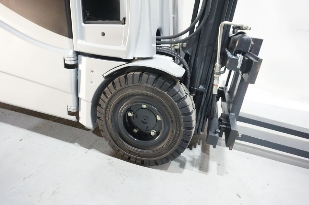 Still-RX20-16P Triplex Seitenschieber-Elektro 4 Rad-Stapler-www.kriegel-gmbh.de Still-RX20-16P Triplex Seitenschieber-Elektro 4 Rad-Stapler-www.kriegel-gmbh.de