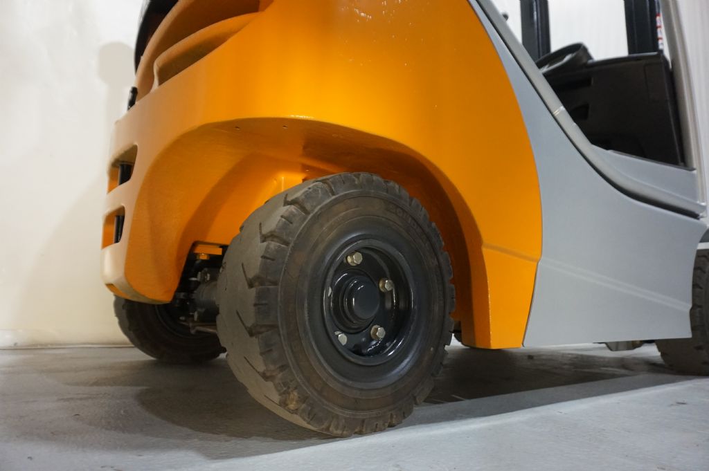 Still-RX70-16D Tele erst 679 Stunden-Dieselstapler-www.kriegel-gmbh.de Still-RX70-16D Tele erst 679 Stunden-Dieselstapler-www.kriegel-gmbh.de