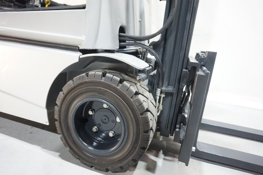 Still-RX70-20T Duplex Seitenschieber erst 185 Stunden-Treibgasstapler-www.kriegel-gmbh.de Still-RX70-20T Duplex Seitenschieber erst 185 Stunden-Treibgasstapler-www.kriegel-gmbh.de