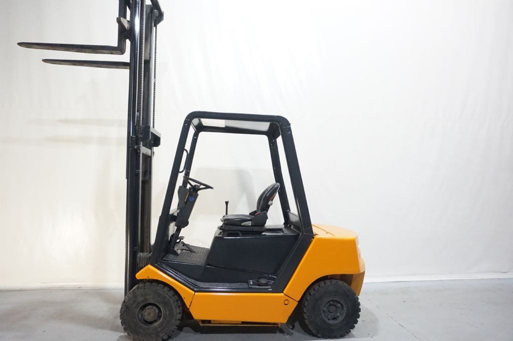 Still-R70-30 -Dieselstapler-www.kriegel-gmbh.de