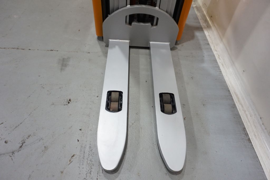 Still-EGV16i Initialhub Triplex 5466mm-High Lift stacker-www.kriegel-gmbh.de Still-EGV16i Initialhub Triplex 5466mm-High Lift stacker-www.kriegel-gmbh.de