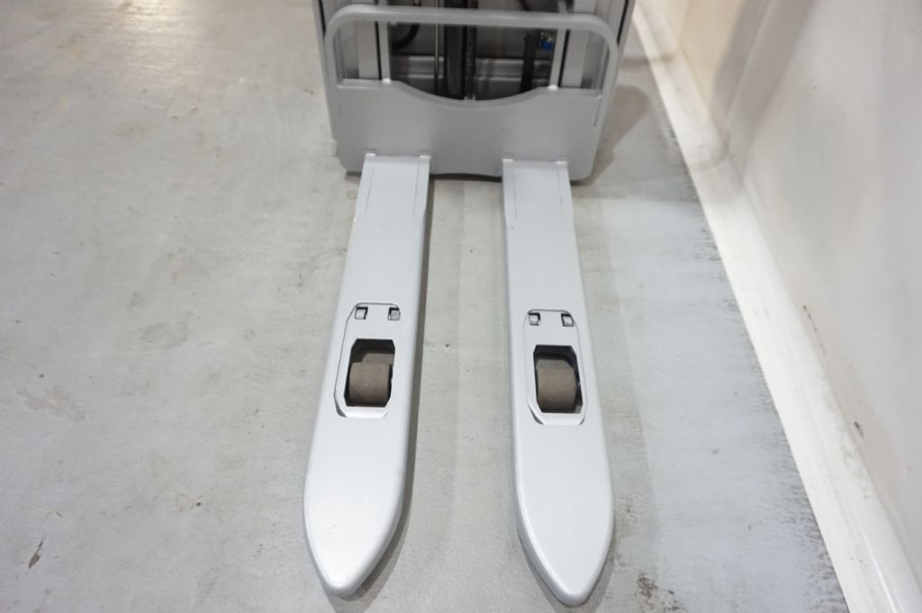 Still-EXV12i Triplex Initialhub Akku 2020-Hochhubwagen-www.kriegel-gmbh.de Still-EXV12i Triplex Initialhub Akku 2020-Hochhubwagen-www.kriegel-gmbh.de