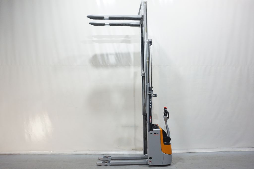 Still-EXV12 Gabel 1400mm Triplex Akku 2024 Waage-Hochhubwagen-www.kriegel-gmbh.de