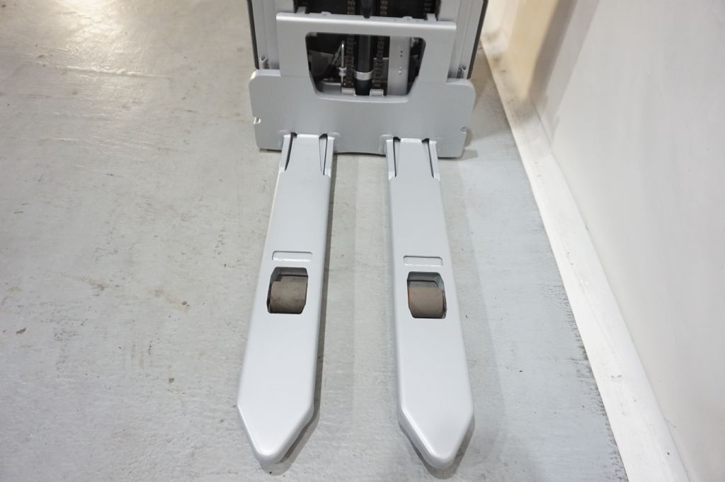 Still-EXV14 C Triplex 5,46m-Hochhubwagen-www.kriegel-gmbh.de Still-EXV14 C Triplex 5,46m-Hochhubwagen-www.kriegel-gmbh.de