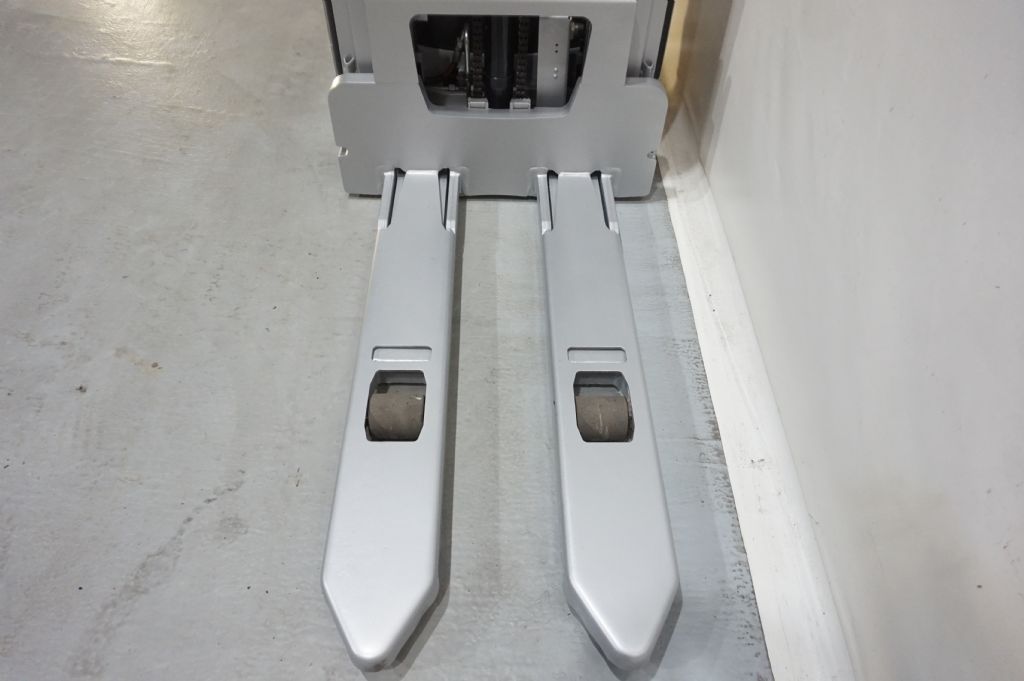 Still-EXV14 C Triplex 5,46m-Hochhubwagen-www.kriegel-gmbh.de Still-EXV14 C Triplex 5,46m-Hochhubwagen-www.kriegel-gmbh.de