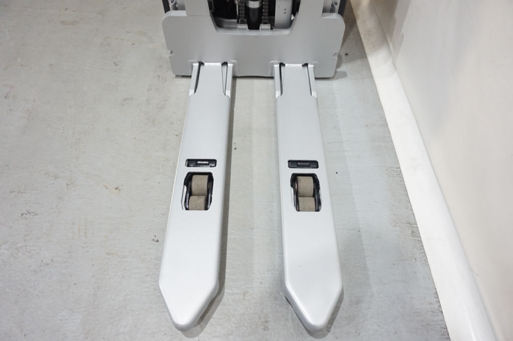 Still-EXV14i Triplex Initialhub -Hochhubwagen-www.kriegel-gmbh.de Still-EXV14i Triplex Initialhub -Hochhubwagen-www.kriegel-gmbh.de