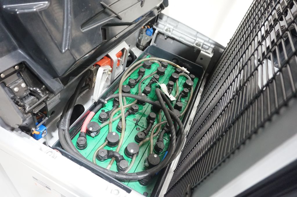 Still-EXV16i Triplex 5,61m Initialhub erst 966 Stunden-Hochhubwagen-www.kriegel-gmbh.de Still-EXV16i Triplex 5,61m Initialhub erst 966 Stunden-Hochhubwagen-www.kriegel-gmbh.de