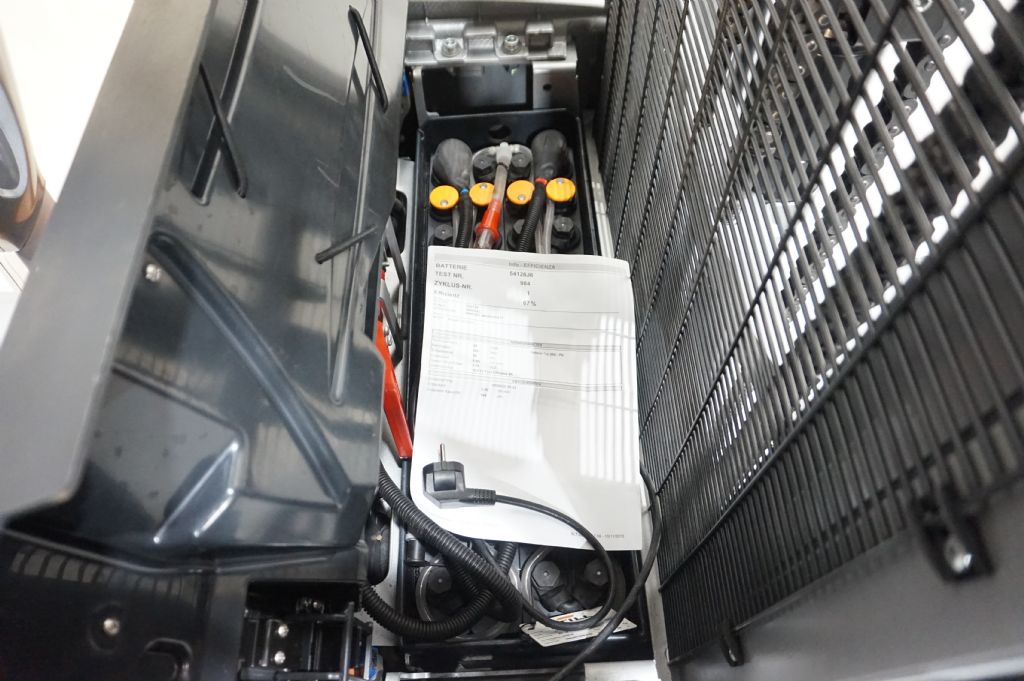 Still-EXV16i Triplex Initialhub erst 721 Stunden-Hochhubwagen-www.kriegel-gmbh.de Still-EXV16i Triplex Initialhub erst 721 Stunden-Hochhubwagen-www.kriegel-gmbh.de