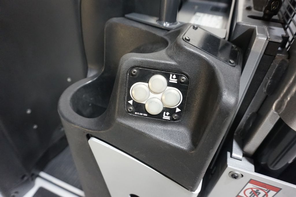 Still-CX-H16 Gabel 2400mm erst 78Bh Li-Ion-Niederhubkommissionierer-www.kriegel-gmbh.de Still-CX-H16 Gabel 2400mm erst 78Bh Li-Ion-Niederhubkommissionierer-www.kriegel-gmbh.de