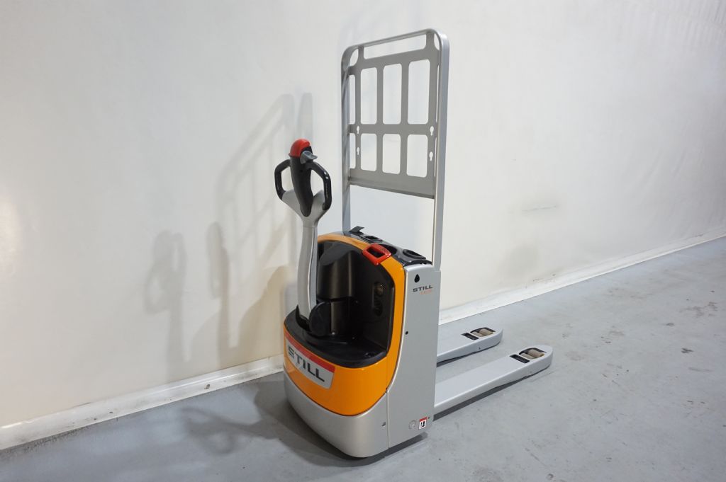 Still-EXU16 Akku 2025 erst 385 Stunden integr.Ladegerät-Niederhubwagen-www.kriegel-gmbh.de Still-EXU16 Akku 2025 erst 385 Stunden integr.Ladegerät-Niederhubwagen-www.kriegel-gmbh.de