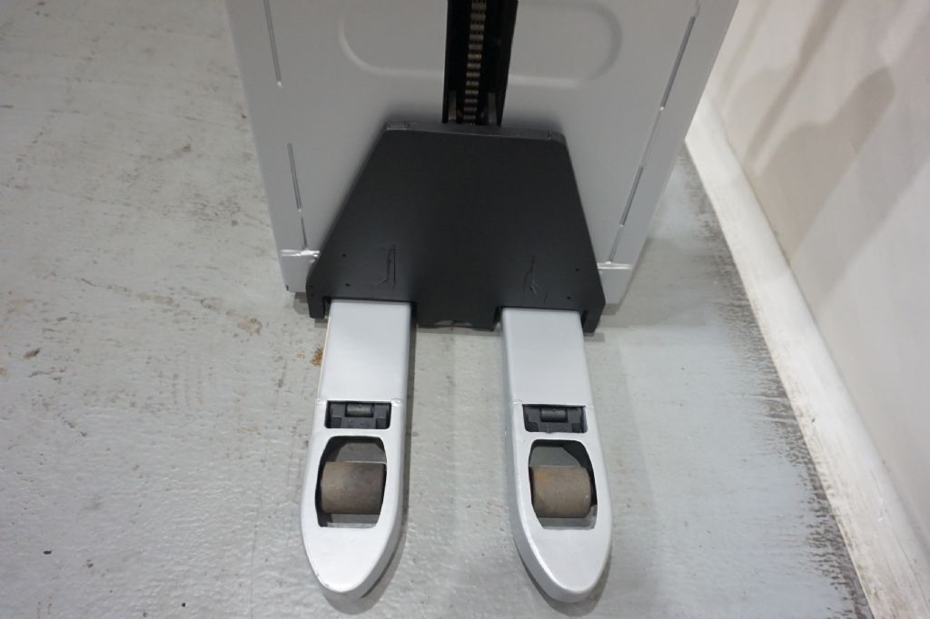 Still-EXU16 Sonderbau -Hochhubwagen-www.kriegel-gmbh.de Still-EXU16 Sonderbau -Hochhubwagen-www.kriegel-gmbh.de