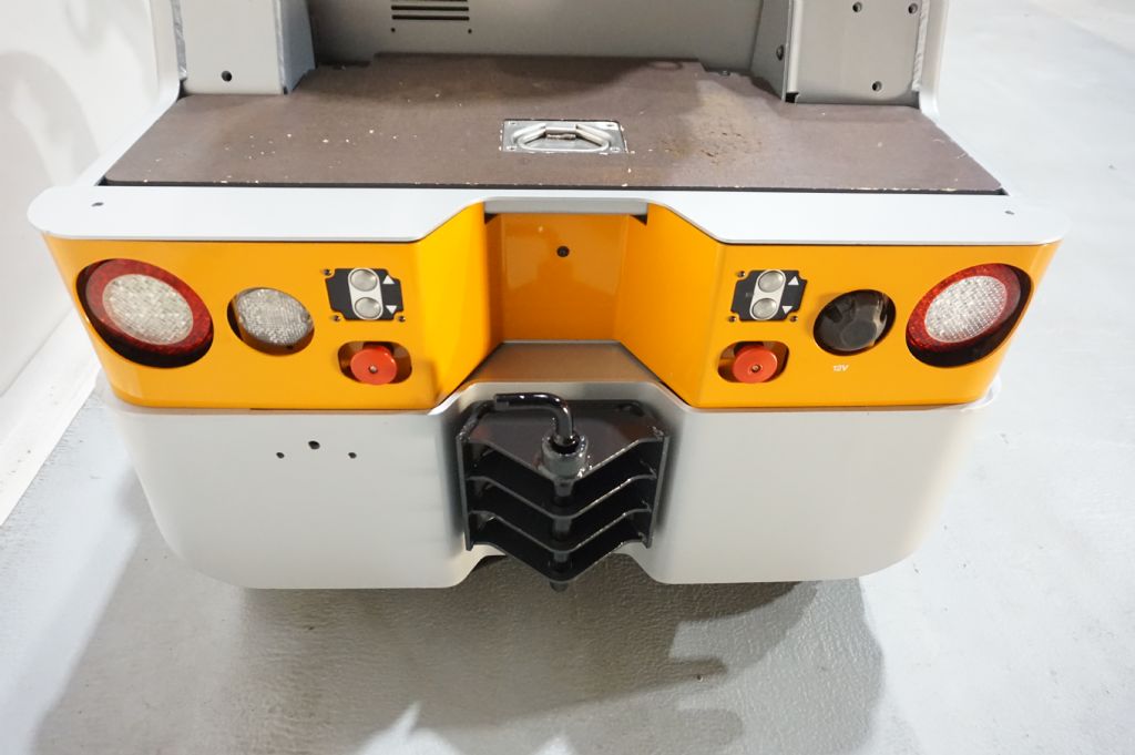 Still-LTX70 Schlepper -Schlepper-www.kriegel-gmbh.de Still-LTX70 Schlepper -Schlepper-www.kriegel-gmbh.de