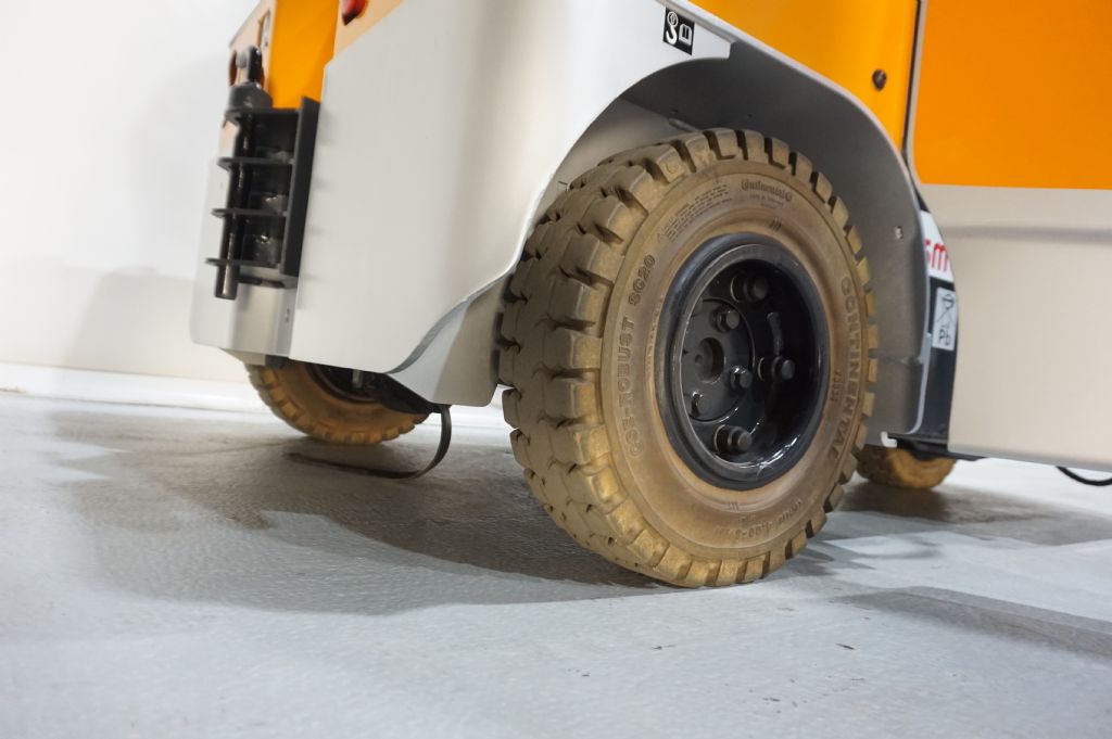 Still-LTX70 Schlepper -Schlepper-www.kriegel-gmbh.de Still-LTX70 Schlepper -Schlepper-www.kriegel-gmbh.de