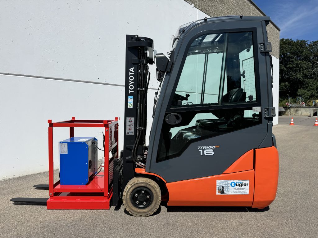 Toyota-8FBEK16T-Elektro 3 Rad-Stapler-www.kugler.net