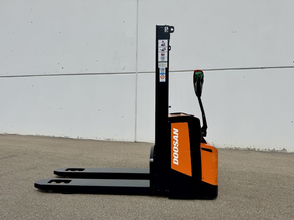 Doosan-BDL13S-7-Hochhubwagen-www.kugler.net