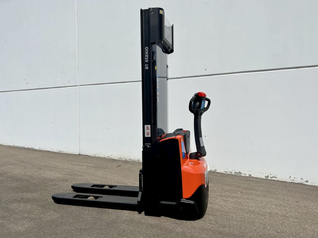 BT-SWE100-Hochhubwagen-www.kugler.net