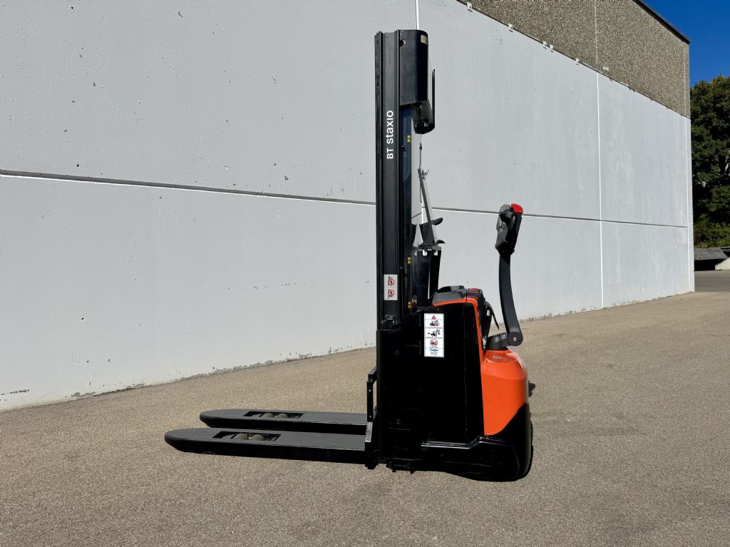 BT-SWE140L-Hochhubwagen-www.kugler.net