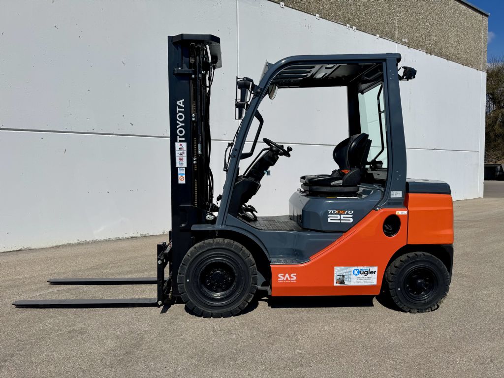 Toyota-52-8FDF25-Dieselstapler-www.kugler.net