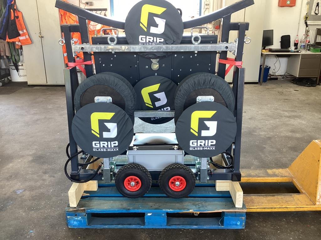 Grip Lifting Equipment Glass-Maxx S1000 inkl. Remote Control und Transportwagen Glassauger www.kunze-buehnen.com