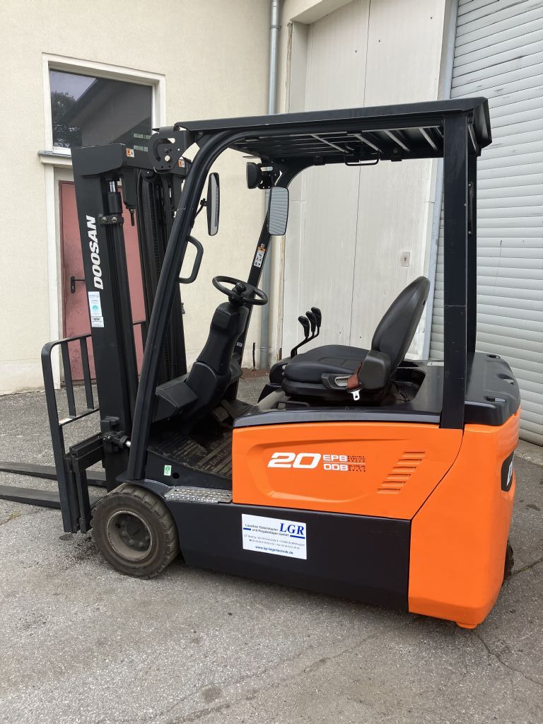 Doosan B20T-7 Elektro 3 Rad-Stapler www.lgr-lagertechnik.de