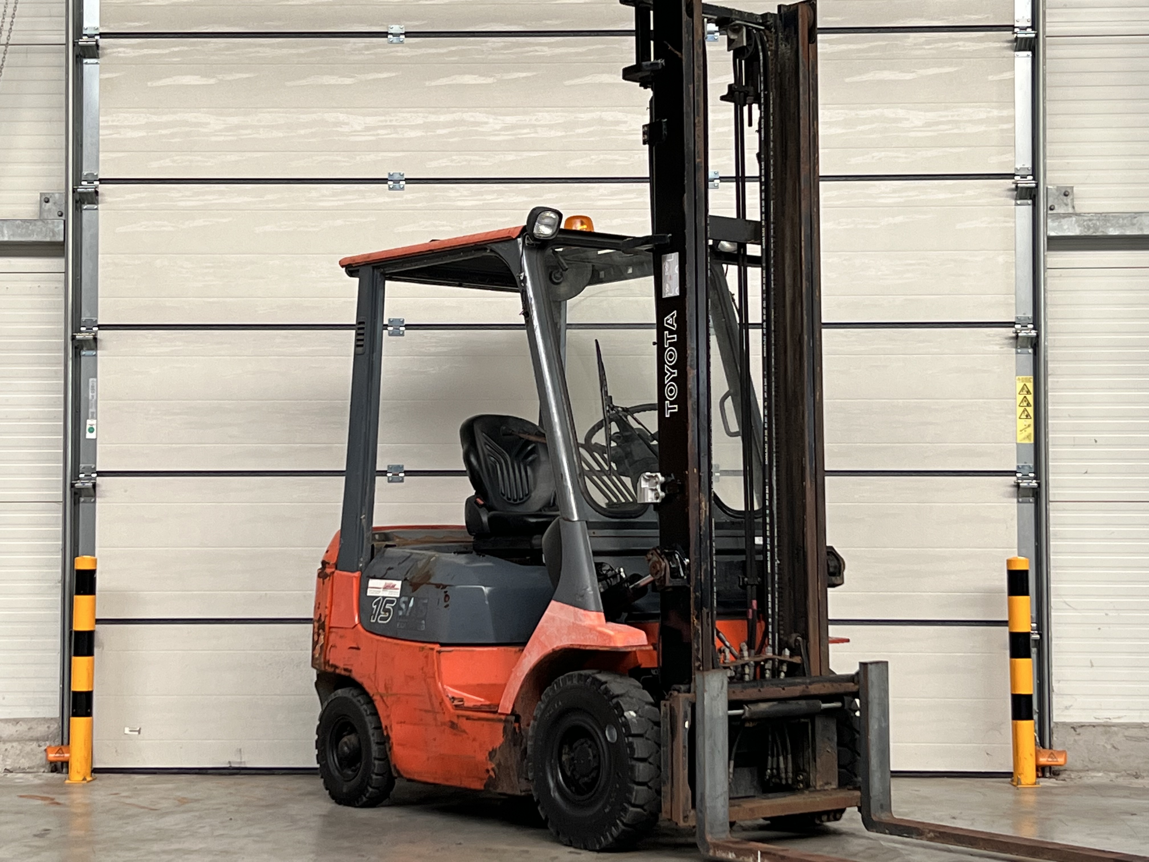 Toyota-02-7FDF15-Diesel Forklift www.lifthandling.com