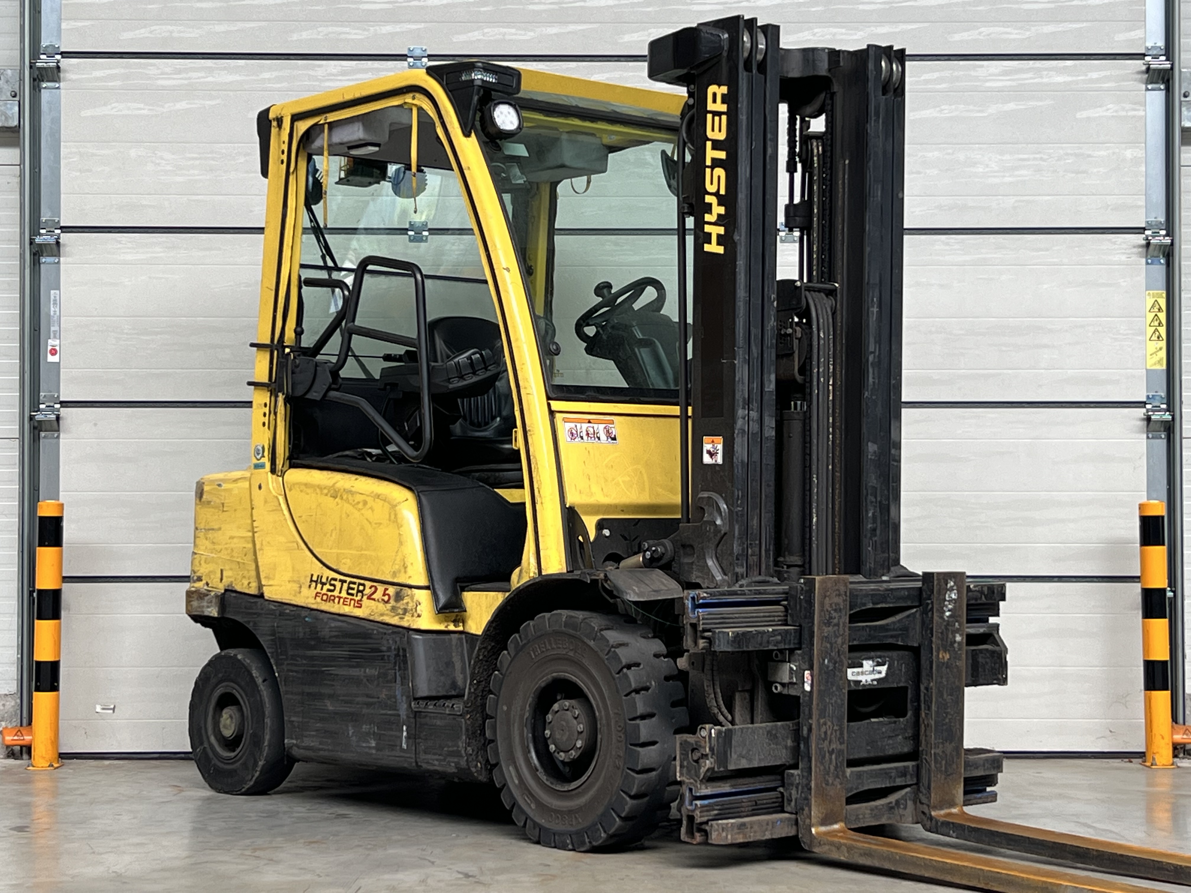 Hyster-H2.5 FT / 375R-Dieselstapler www.lifthandling.com