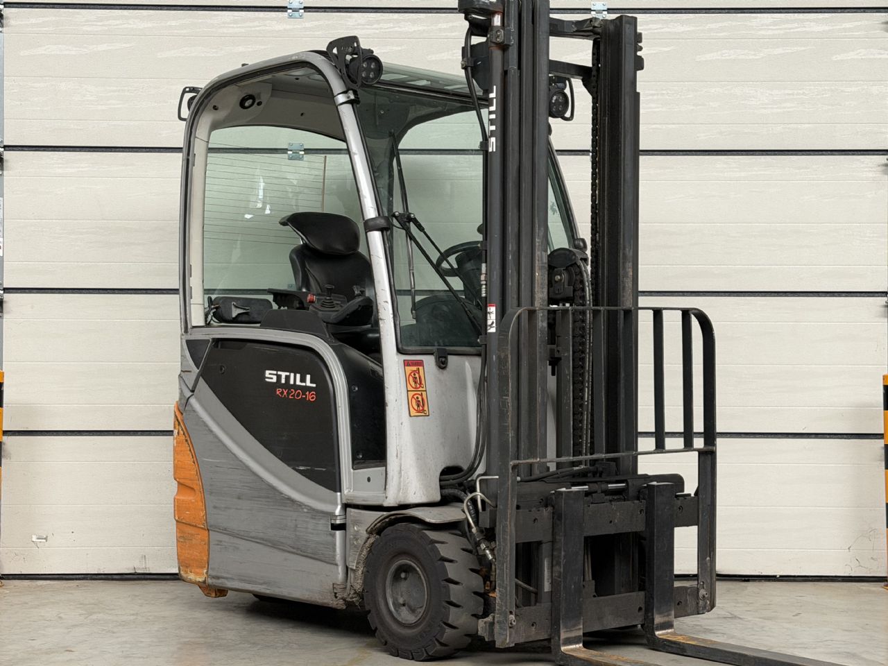 Still-RX20-16-Elektro 3 Rad-Stapler www.lifthandling.com
