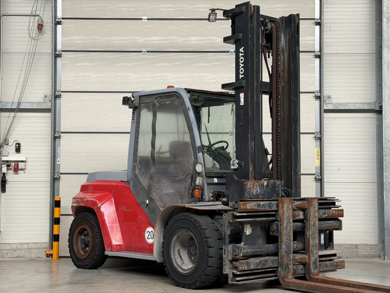 Toyota-40-8FD70N-Dieselstapler www.lifthandling.com